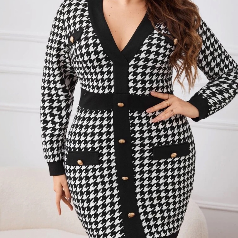 SHEIN Plus Houndstooth Print Button Front Bodycon Dress